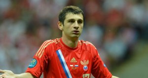 Dzagoev là cầu thủ có số má hiếm hoi của ĐT Nga